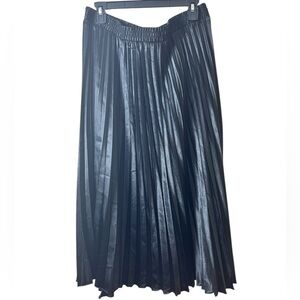 Serra Black Satin A-Line Pleated Pull On Skirt Large Dark Academia Whimsygoth